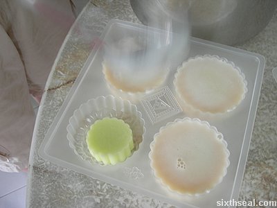 pudding mooncake filling up