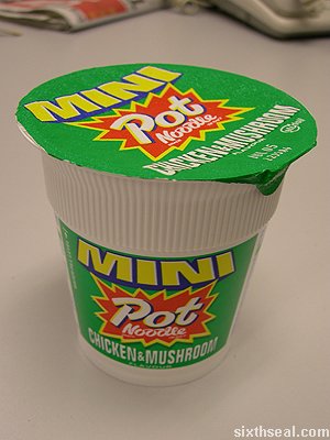 mini pot noodle cup