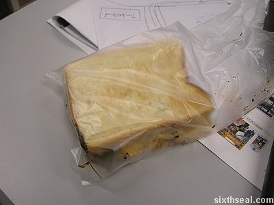 roti kahwin egg sandwich