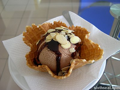 gelato cafe shell