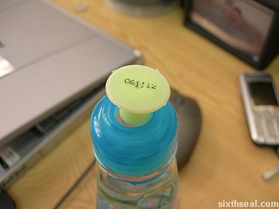 ramune glass stopper open