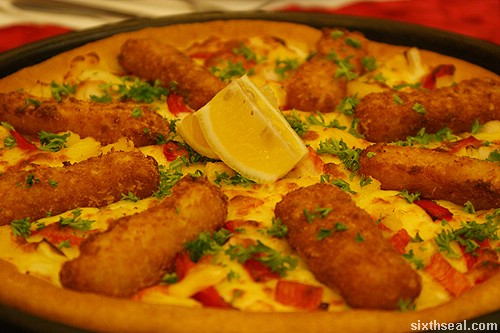 pizza hut king fish pizza lemon
